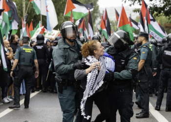 protestas-palestina-vuelta-ciclista-madrid