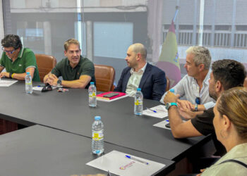 psoe-camara-comercio-urgen-soluciones-paro-joven-001