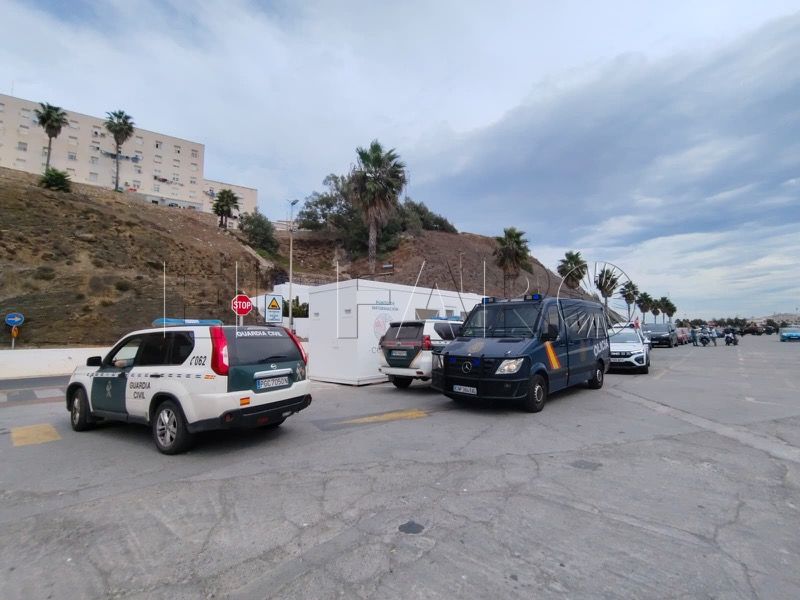 reguero-coches-ceuta-salud-mental-trabajador