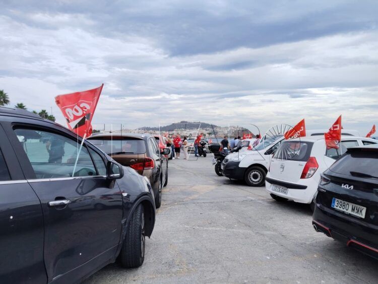 reguero-coches-ceuta-salud-mental-trabajador-008