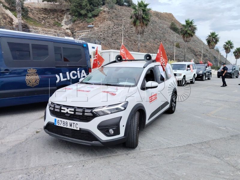 reguero-coches-ceuta-salud-mental-trabajador