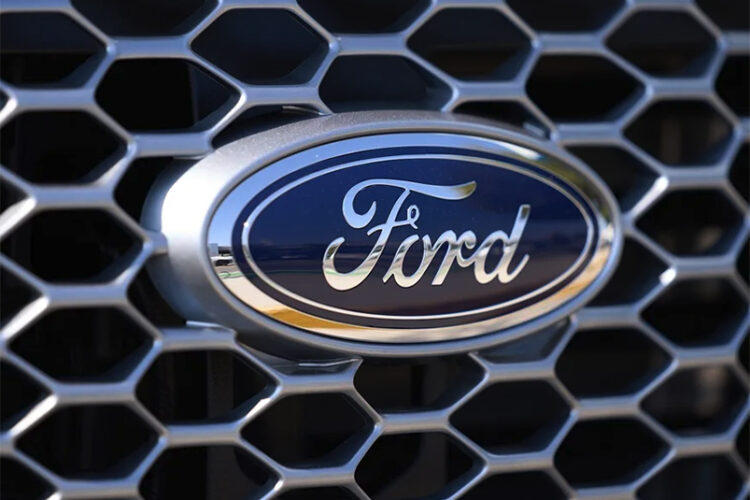 sancionado-vecino-principe-taxi-pirata-ford-galaxy