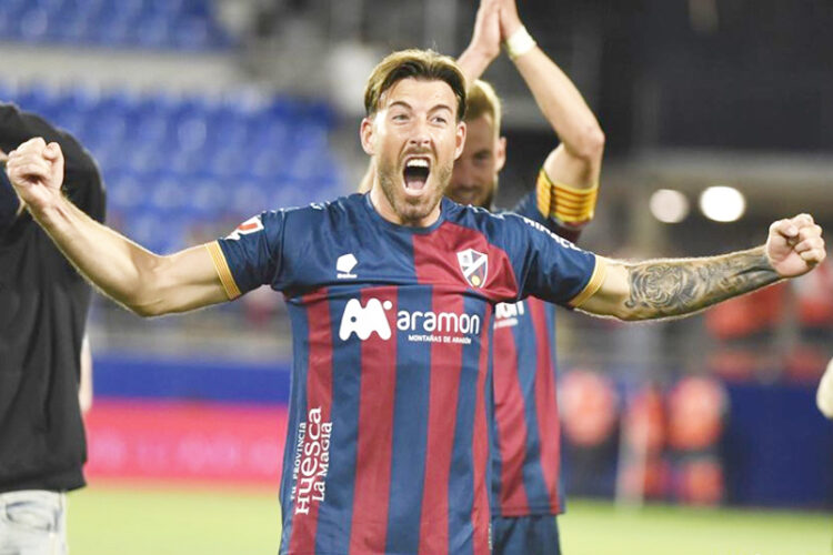 sergi-enrich-ariete-huesca-dulce-futbol