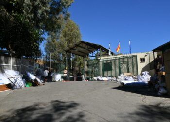 tercermundista-imagen-ceuta-puertas-ceti-2