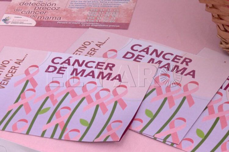 acmuma-sale-calle-reforzar-investigacion-cancer-mama-cuestacion-006