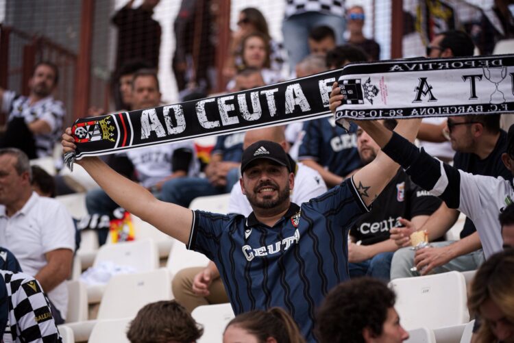 aficion-ad-ceuta-recorre-espana-partido-albacete-5