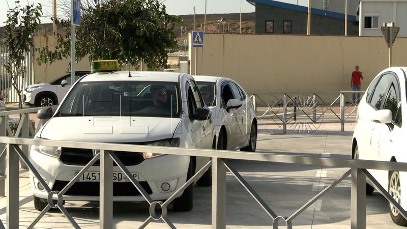 ampliada-parada-taxis-zona-dejar-pasajeros-frontera-tarajal