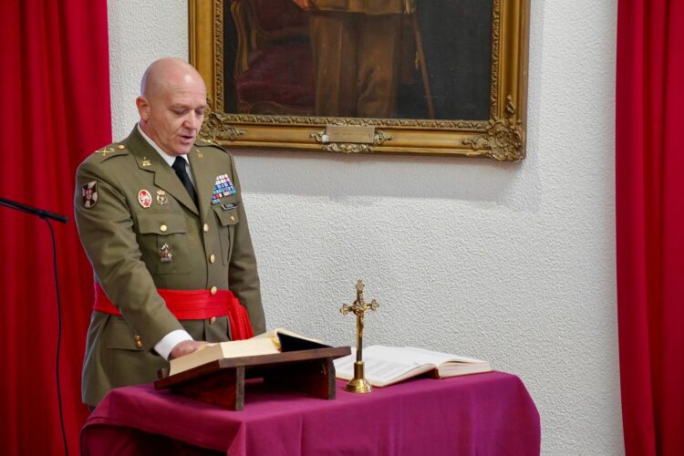 antonio-julian-ferrera-arriba-toma-posesion-segundo-jefe-comandancia-general-2