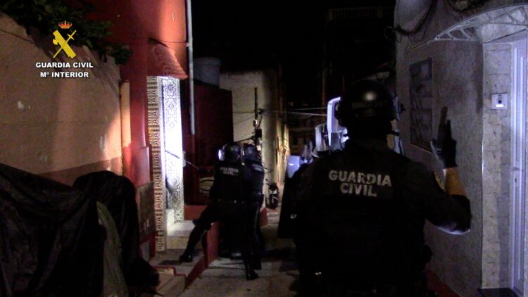 asi-actuaba-red-pase-inmigrantes-desarticulada-guardia-civil-2