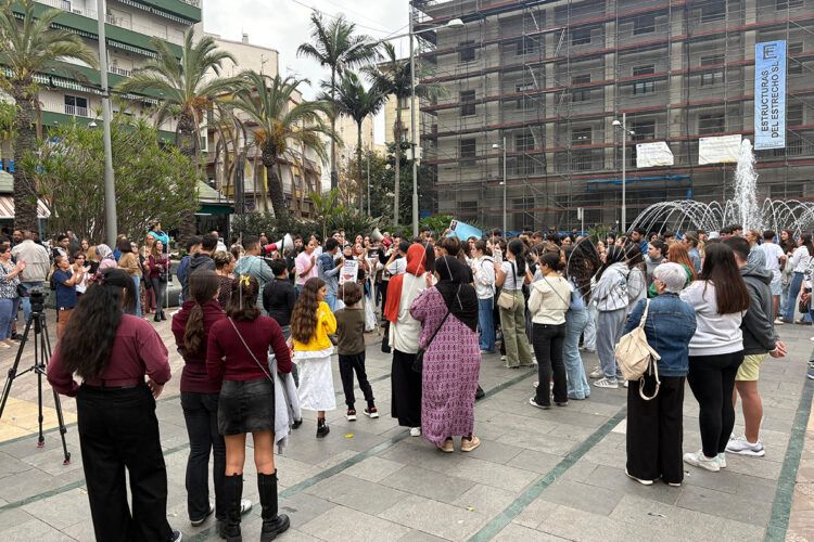 centenar-estudiantes-se-unen-contra-acoso-escolar