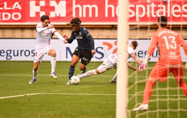 ceuta-sufre-leon-lograr-primera-victoria-fuera-casa-0-1