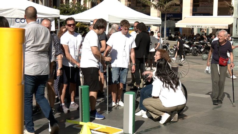 cocemfe-invita-ciudadania-ponerse-piel-discapacitado-019