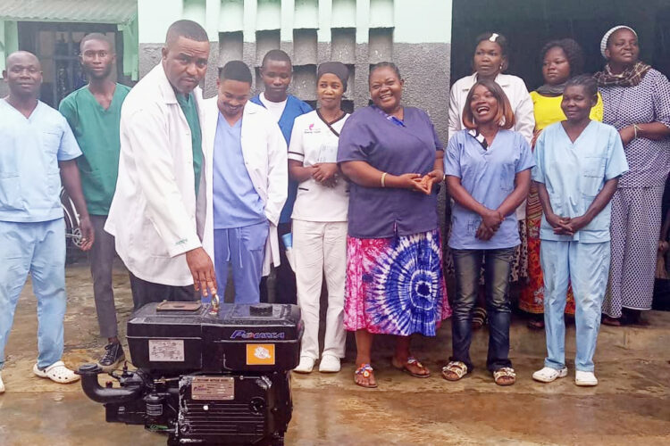 electrogenerador-financiado-colegio-medicos-garantiza-esterilizacion-hospital-congo-1