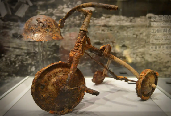 instante-mortifero-humanidad-traspaso-umbral-sin-retorno-colaboracion-maroto-2