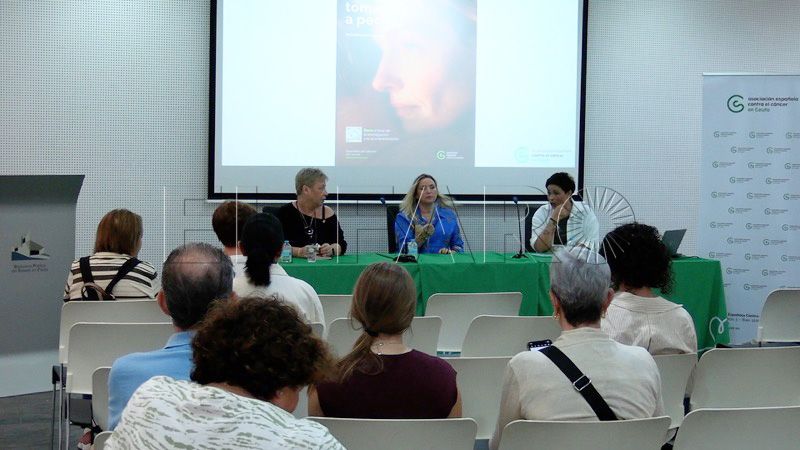 pacientes-cancer-mama-alzan-voz-contar-experiencia-005