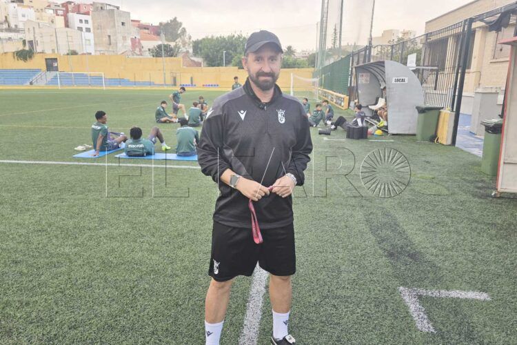 polaco-entrenador-ceuta-b
