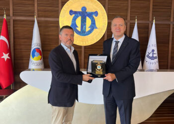 puerto-ceuta-impulsa-proyeccion-internacional-estambul-003