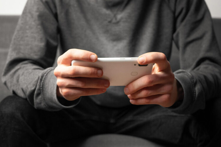 tapar-camara-movil-cuando-no-uses