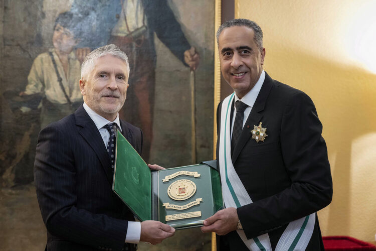 abdellatif-hammouchi-recibe-cruz-gran-merito-guardia-civil-001