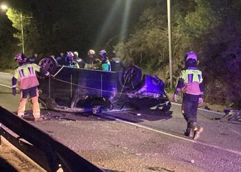 accidente-coche-volcado-carretera-hacho-3