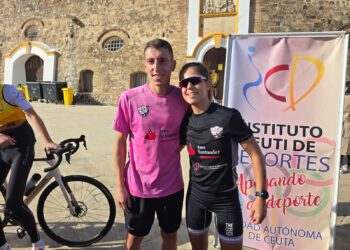 alvaro-salguero-maria-romero-ganadores-absolutos-xxxiii-media-maraton-ceuta-2025-2