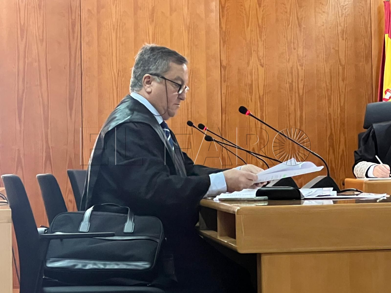 audiencia-juicio-oposiciones-puerto-11