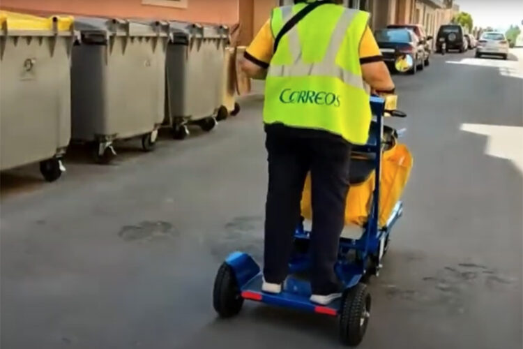 ccoo-alerta-peligro-nuevos-patinetes-correos-carteros