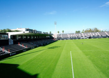 cesped-murube-partido-contra-almeria-ad-ceuta