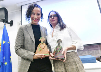 fiscal-maria-arazuri-carcel-reciben-menina-2025-contra-violencia-genero-4