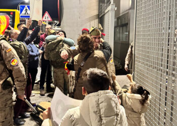 heroes-ceuta-regresan-irak-abrazos-reencuentros-militares-1