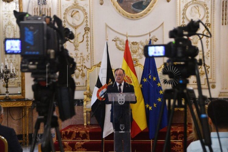 juan-vivas-editorial-001