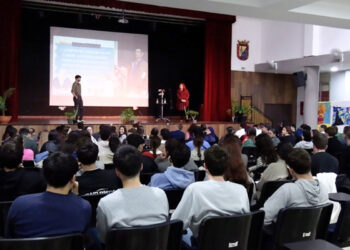 locura-don-quijote-acerca-filosofia-jovenes-abyla-001-portada