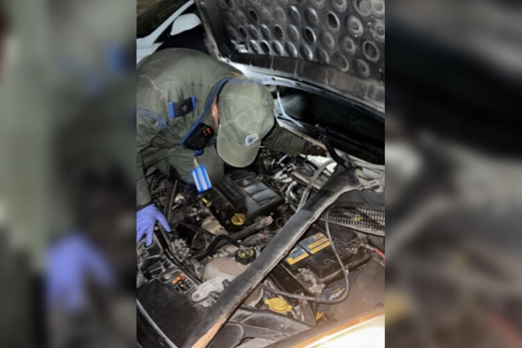 opel-corsa-kilos-hachis-frontera-espanol-detenido-1