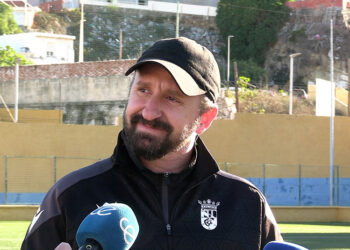 polaco-reto-mete-lleno-jaleo-ceuta-chiclana-futbol-4