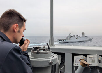 reina-sofia-fragata-marruecos-estrecho-sea-guardian-0