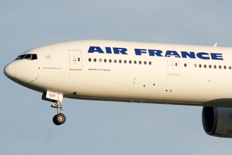 urgencia-medica-aterrizaje-emergencia-vuelo-air-france-madrid