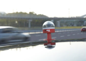 baliza-v27-que-es-v16-dgt-trafico-obligatoria