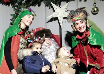 ceuta-vive-tarde-magica-llegada-papa-noel-14