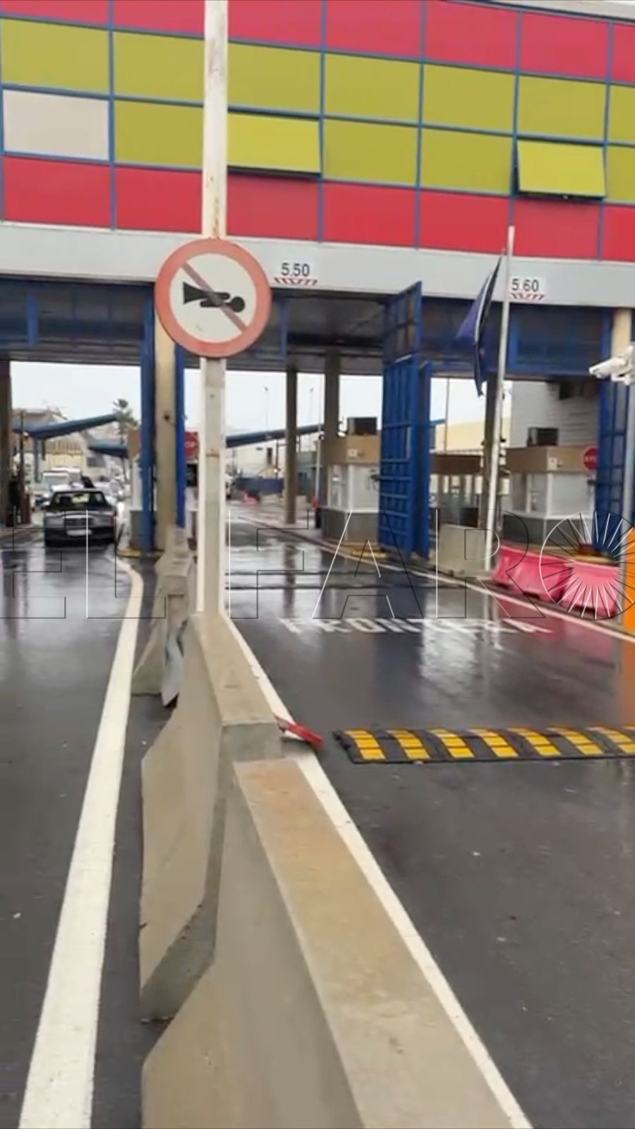 coche-funeraria-cadaver-obligado-policia-hacer-cola-1