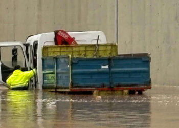 hemos-pasado-mucho-miedo-trabajadores-servilimpce-atrapados-inundacion