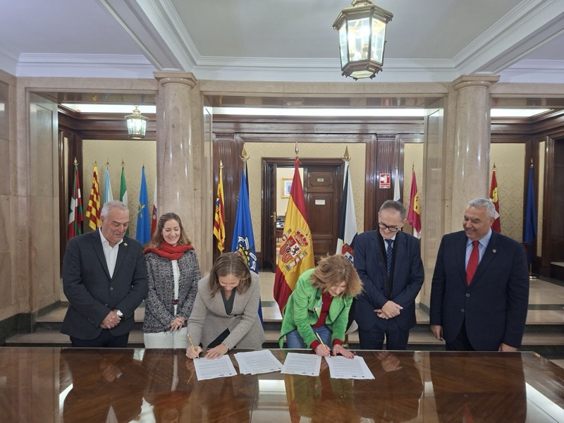 ingesa-aecc-convenio-refuerzan-atencion-pacientes-oncologicos-ceuta-melilla-003