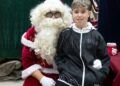 papa-noel-visita-pequenos-parques-ceuta-13