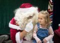 papa-noel-visita-pequenos-parques-ceuta-29