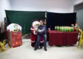 papa-noel-visita-pequenos-parques-ceuta-3