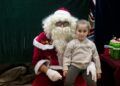 papa-noel-visita-pequenos-parques-ceuta-4