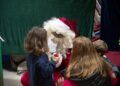 papa-noel-visita-pequenos-parques-ceuta-9