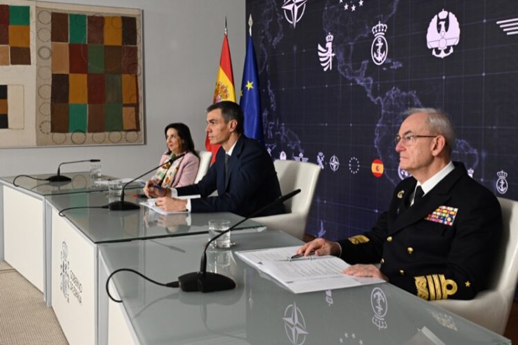 pedro-sanchez-militares-mision-2025-personal-comgeceu