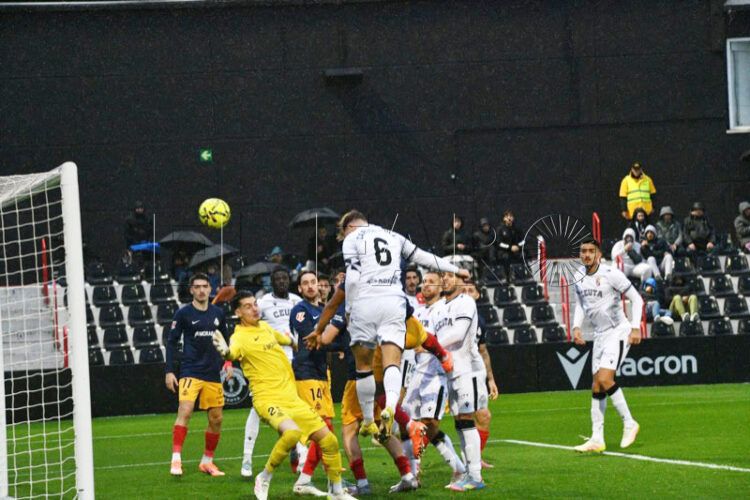 ad-ceuta-superferry-incombustible-laliga-hypermotion