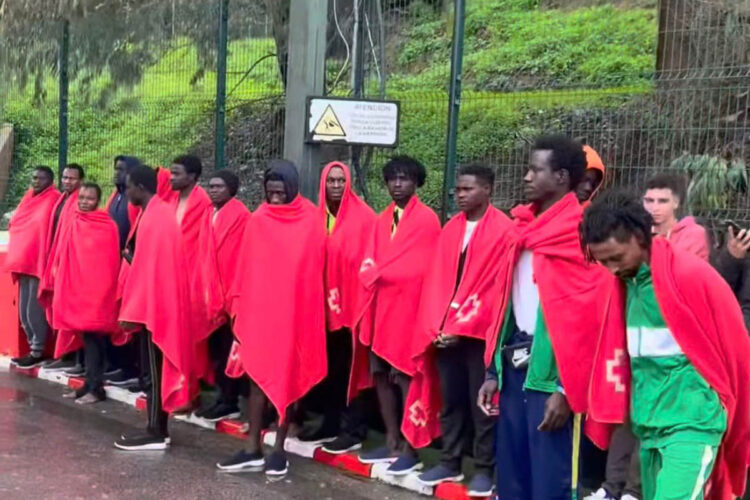 ceti-acoge-inmigrantes-entradas-valla