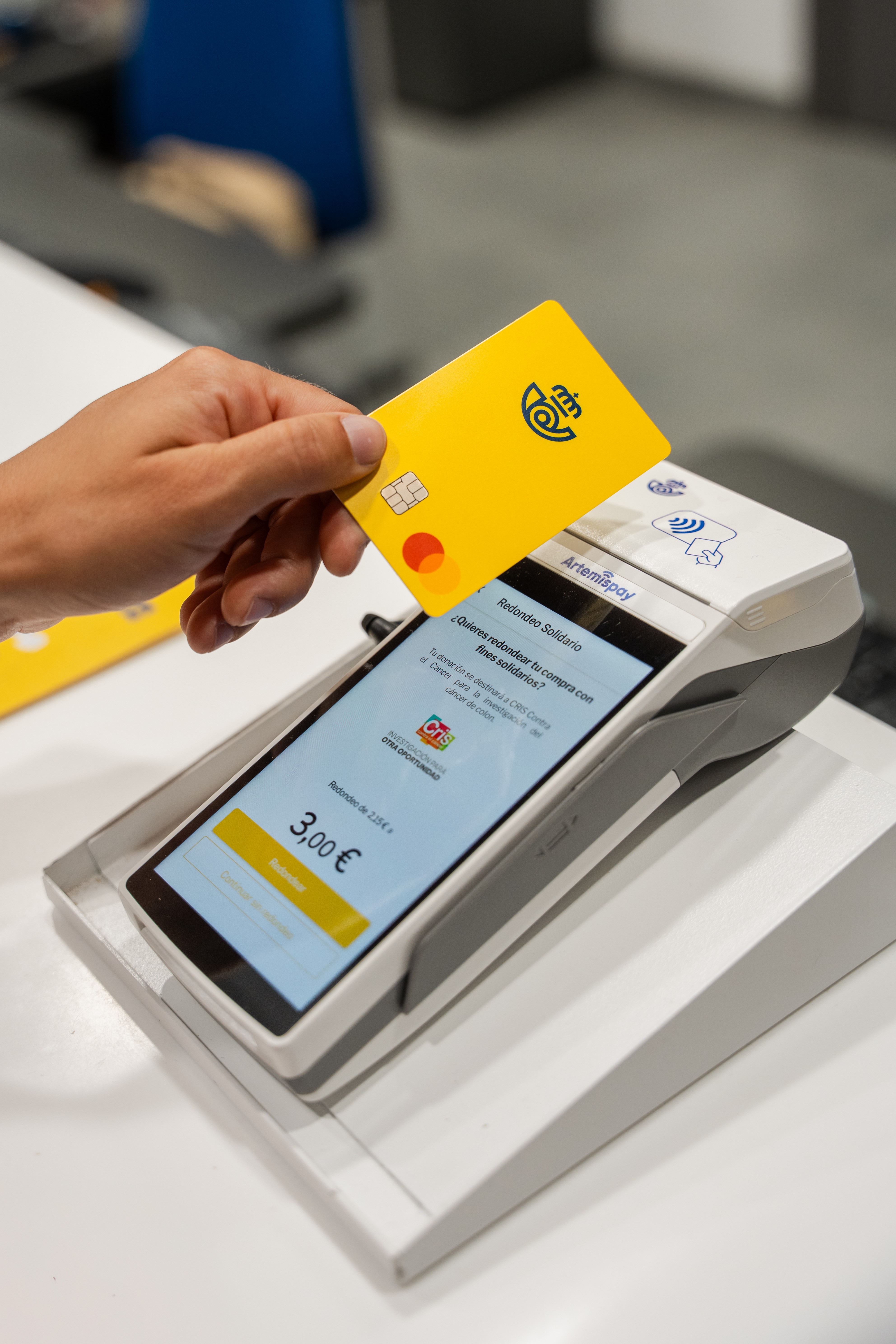 correos-logra-medio-millon-microdonaciones-solidarias-2